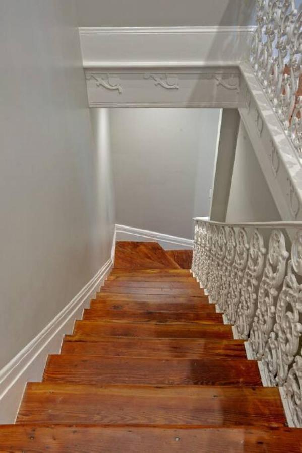 Villa Newly Renovated 4 Bed 3 Bath And 2 Parking Spots Savannah Exterior foto