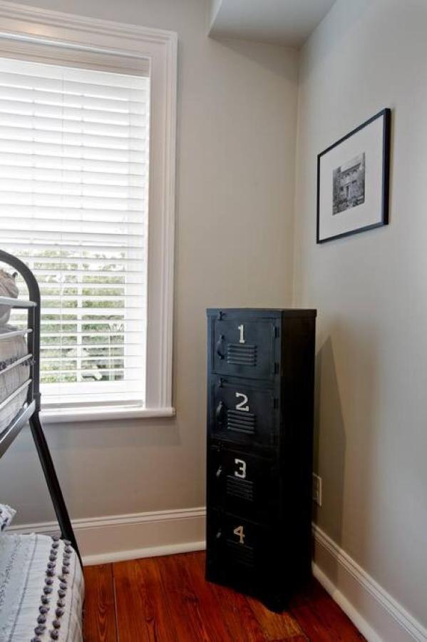 Villa Newly Renovated 4 Bed 3 Bath And 2 Parking Spots Savannah Exterior foto